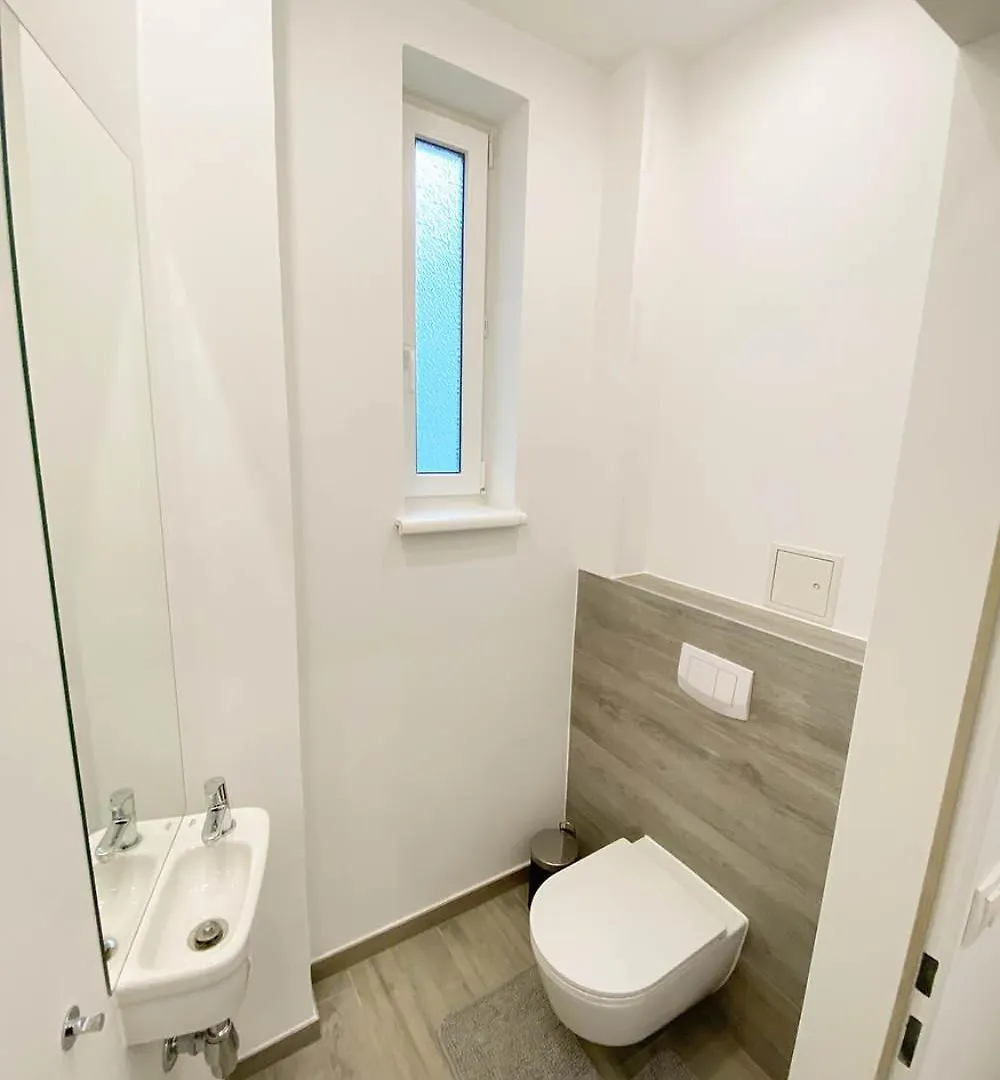 Charming Home 3 Bedroom Apartment Вена