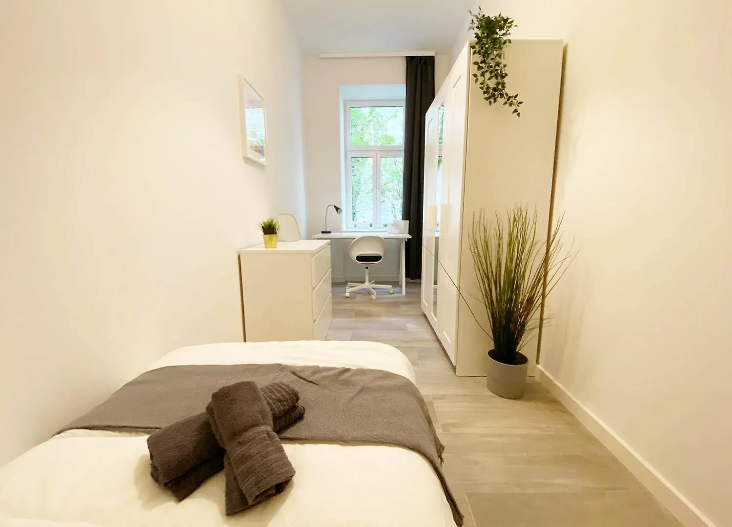 Charming Home 3 Bedroom Apartment Wenen