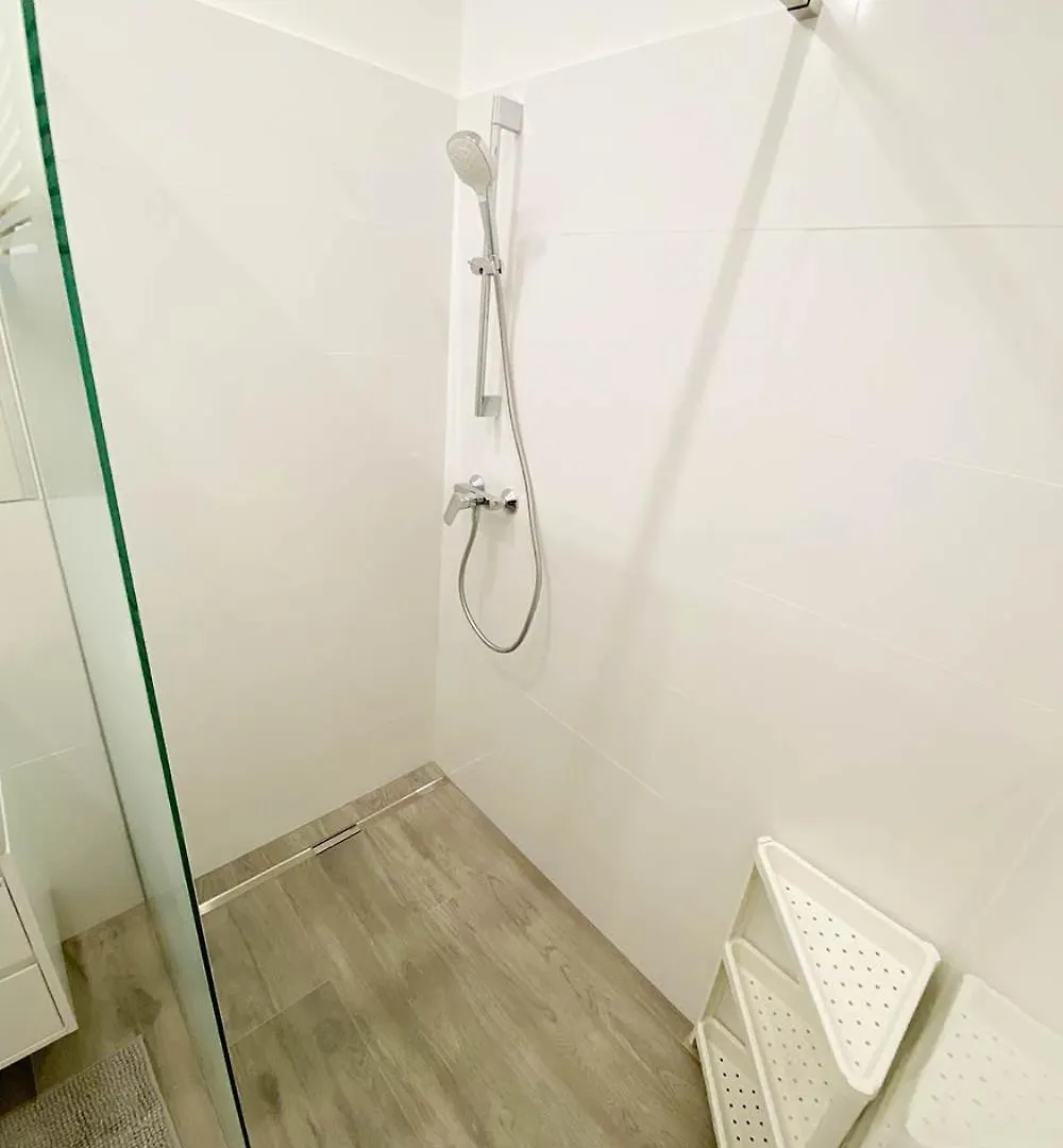 Charming Home 3 Bedroom Apartment Wenen Oostenrijk