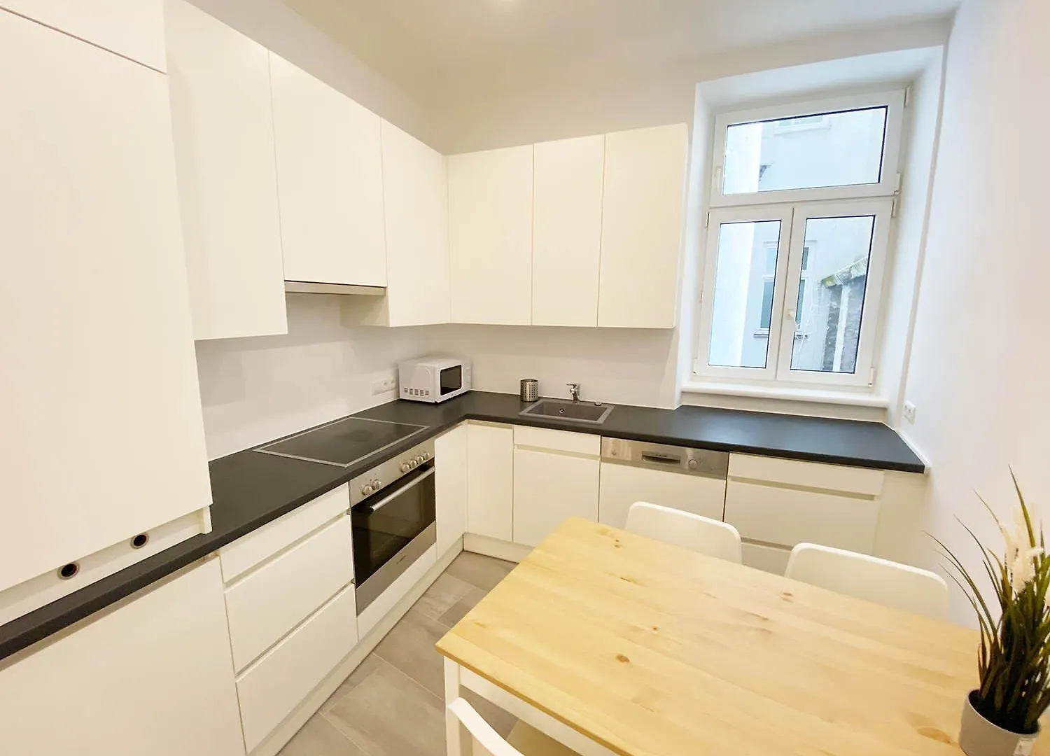 Charming Home 3 Bedroom Apartment Vídeň 0*,
